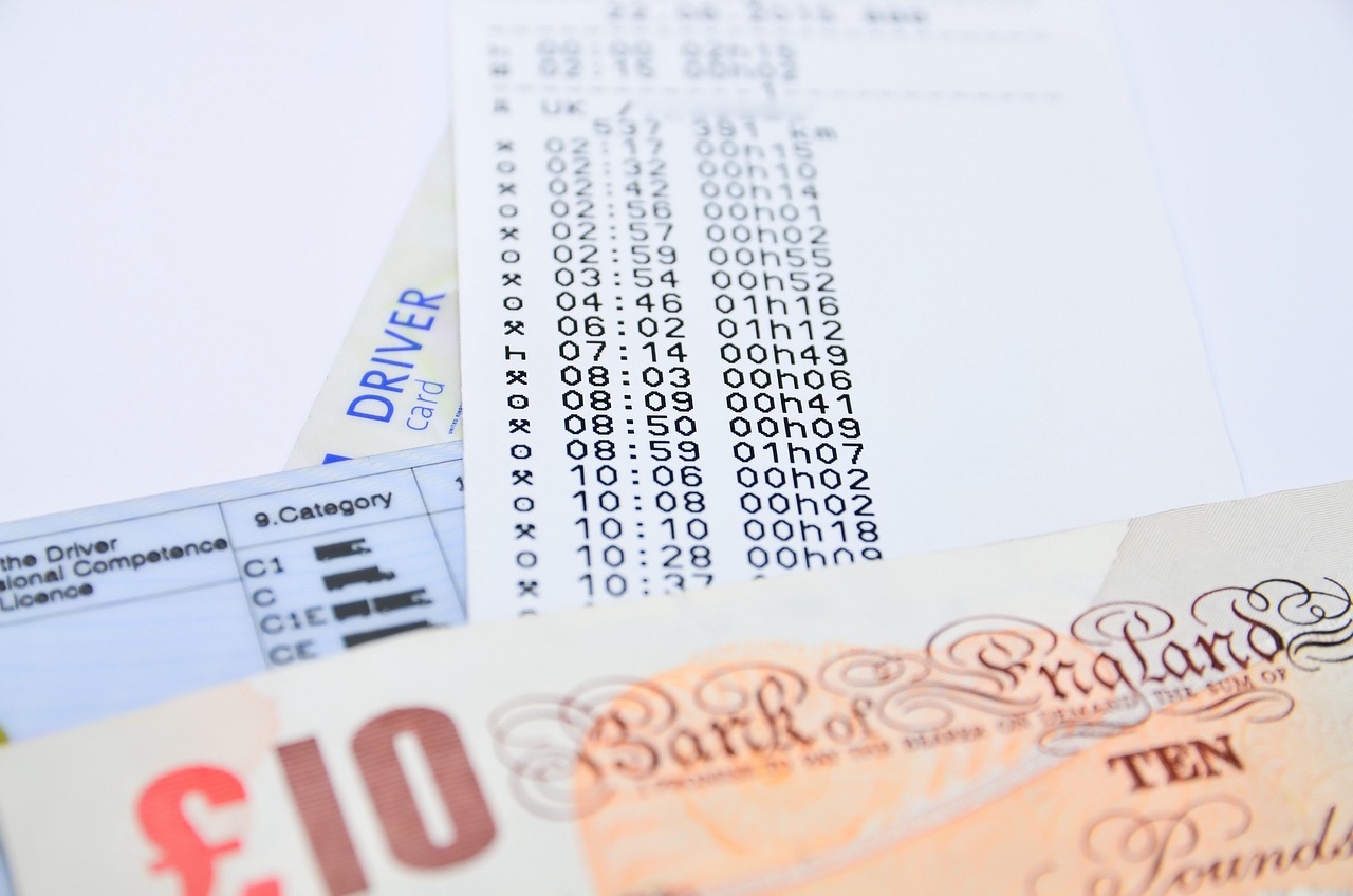 Pensionati esenti dal bollo auto nel 2026: tre categorie di agevolazione fiscale.